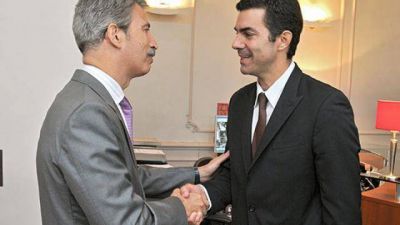 Urtubey reiter� que Argentina debe volver al mercado de capitales
