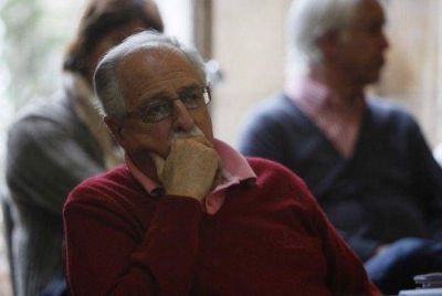 Cano dijo que �seguimos encontrando deudas y es casi una certeza que le pediremos dinero a Provincia para pagar sueldos y aguinaldos�