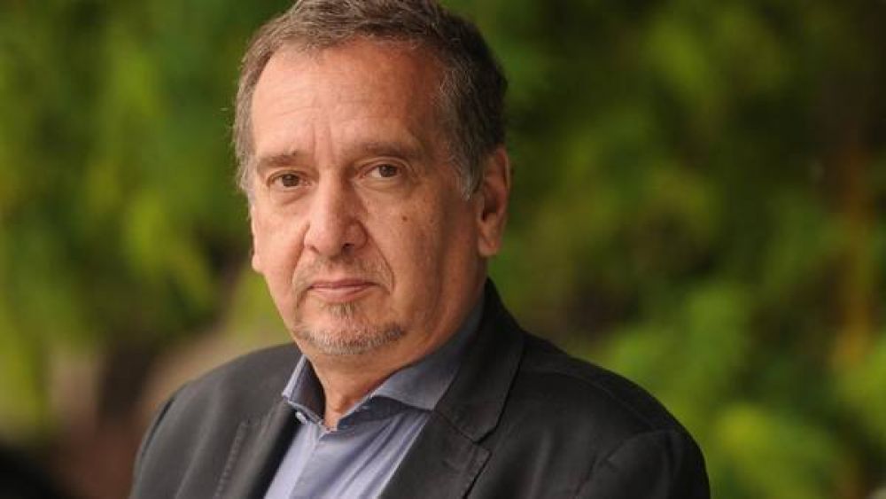 �Tenemos que subirle el sueldo a los cient�ficos y controlar las fumigaciones�