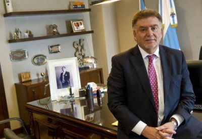 Cano buscar�a tentar a Amaya y sumarlo al Plan Belgrano