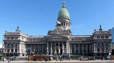 La C�mpora marchar� al Congreso para la asunci�n de Macri y podr�a cruzarse con militantes de Cambiemos