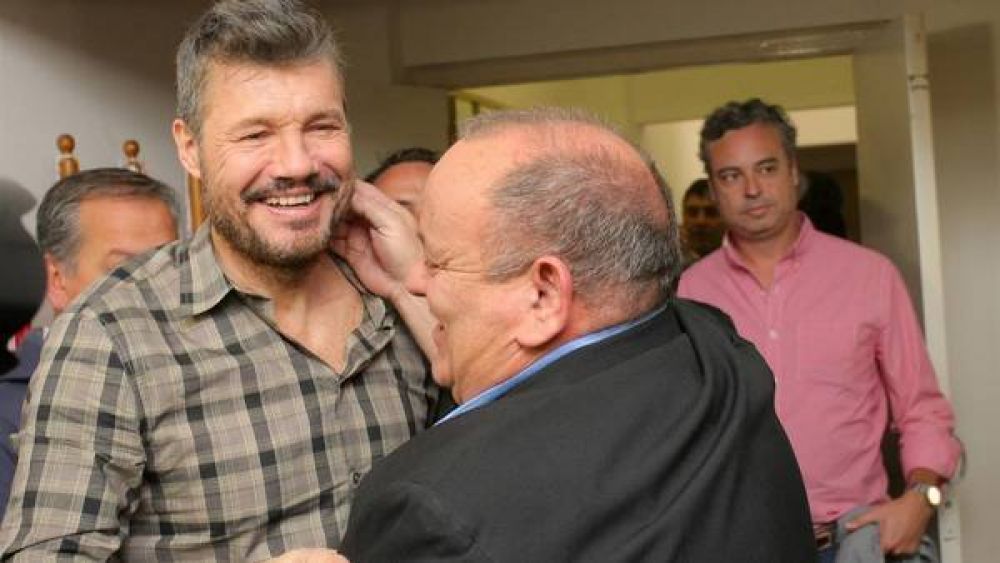 Tinelli lleg� a Mendoza y dej� un mensaje para el F�tbol para Todos