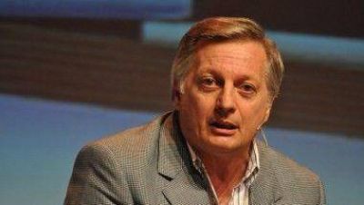 Tras reunirse con Kicillof, Aranguren insisti� sobre posibles cortes de luz este verano; YPF quedar� como est�