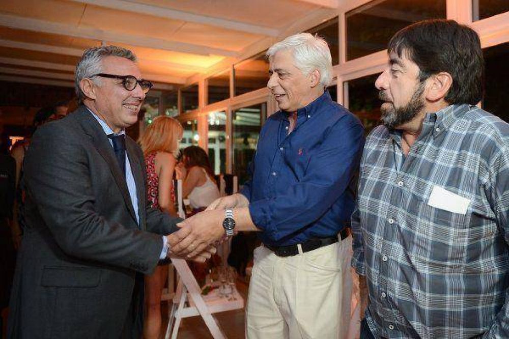 Zamora acompa�� el cierre de a�o de la C�mara de Comercio de Don Torcuato