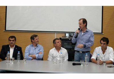 Bordet se reunir� con intendentes y jefes comunales justicialistas