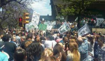 Callejeros: Suoem saca 30 asambleas a la calle