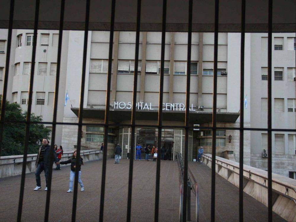 Lunes de protestas y paro por el atraso en el pago de sueldos