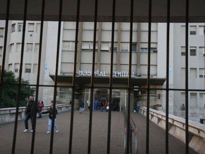 Lunes de protestas y paro por el atraso en el pago de sueldos