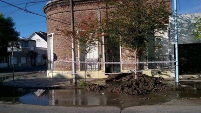 Este lunes no habr� agua en toda la ciudad: reparar�n una ca�er�a principal