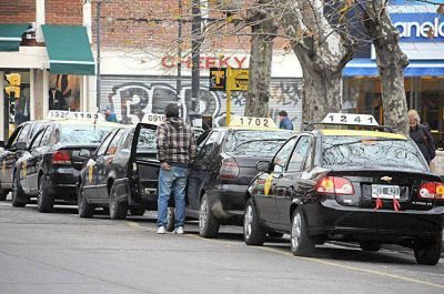 Desde hoy rige el aumento de la tarifa de taxis