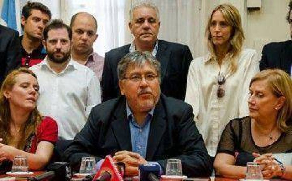 El Justicialismo legislativo de la Provincia sali� a marcarle la cancha a Vidal