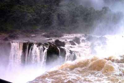 Cataratas cerr� el mejor noviembre de la historia con un caudal impresionante