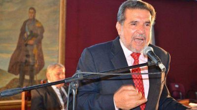 Denunciaron al gobernador de La Rioja por abuso de menores