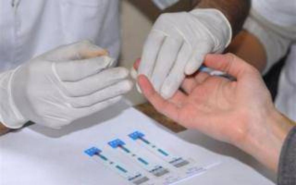 D�a de lucha contra el SIDA: Realizan testeos gratuitos en regiones sanitarias bonaerenses