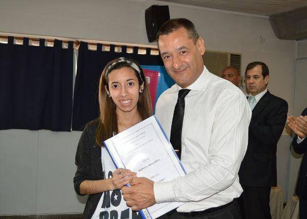 Larra�aga entreg� 29 microcr�ditos por $845.550,44