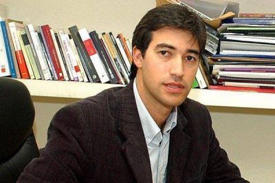 Adri�n P�rez dej� el massismo y ser� funcionario de Macri
