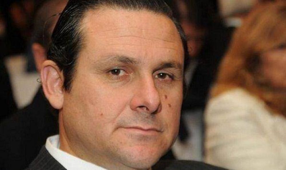 La Suprema Corte rechaz dos recursos de Camilo Etchevarren, sera indagado por los decretos truchos