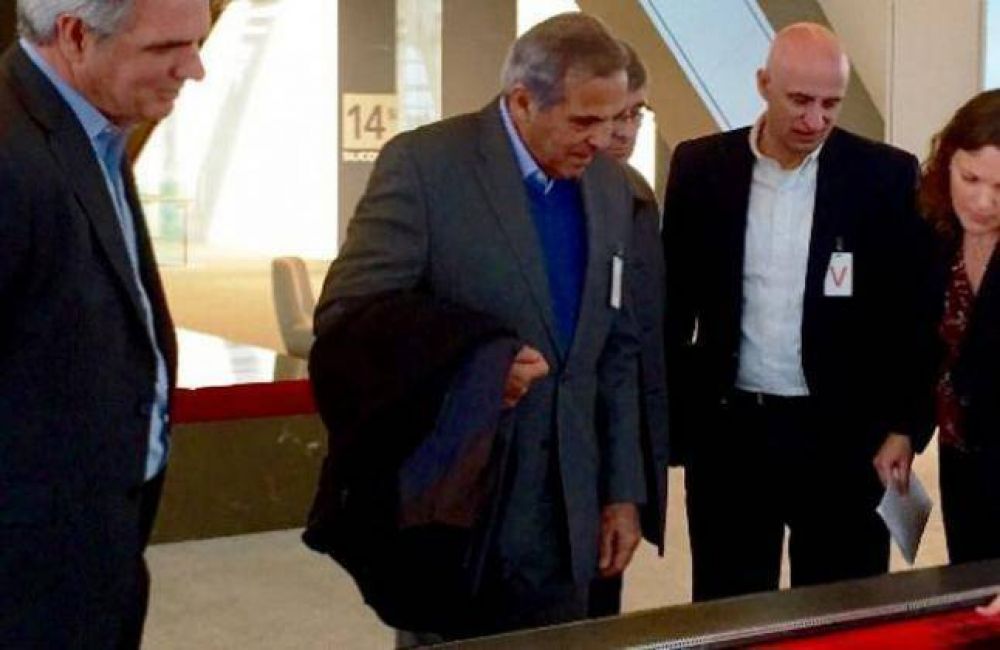 Sapag se reuni� con directivos de ExxonMobil