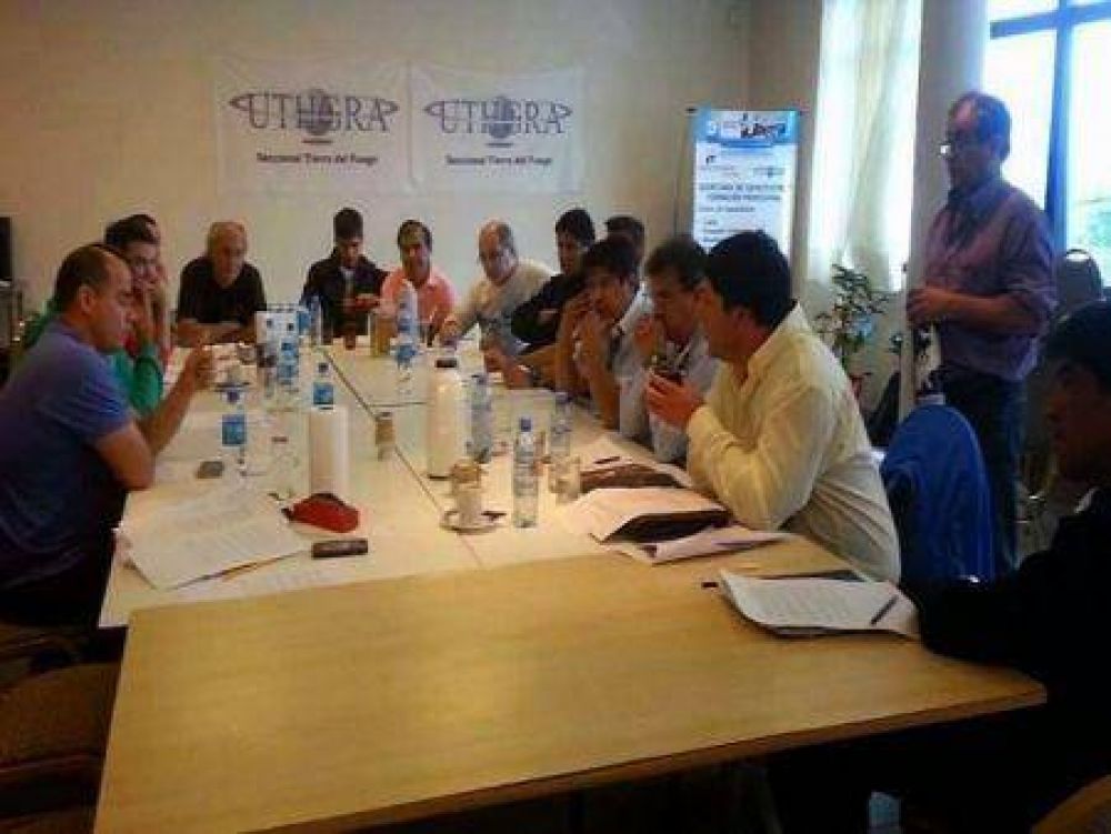 La Mesa Sindical se declar� en estado de alerta y movilizaci�n