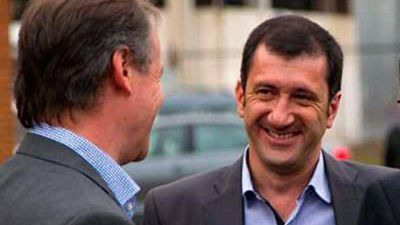 Bordet pone en el lugar de Baez a su propio jefe de prensa
