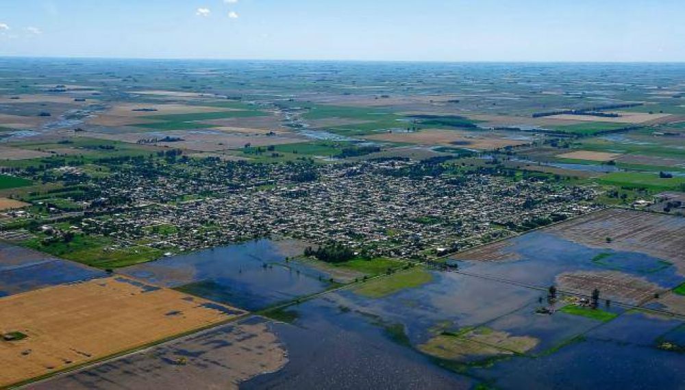 Guatimoz�n y Cavanagh, casi aislados por el agua