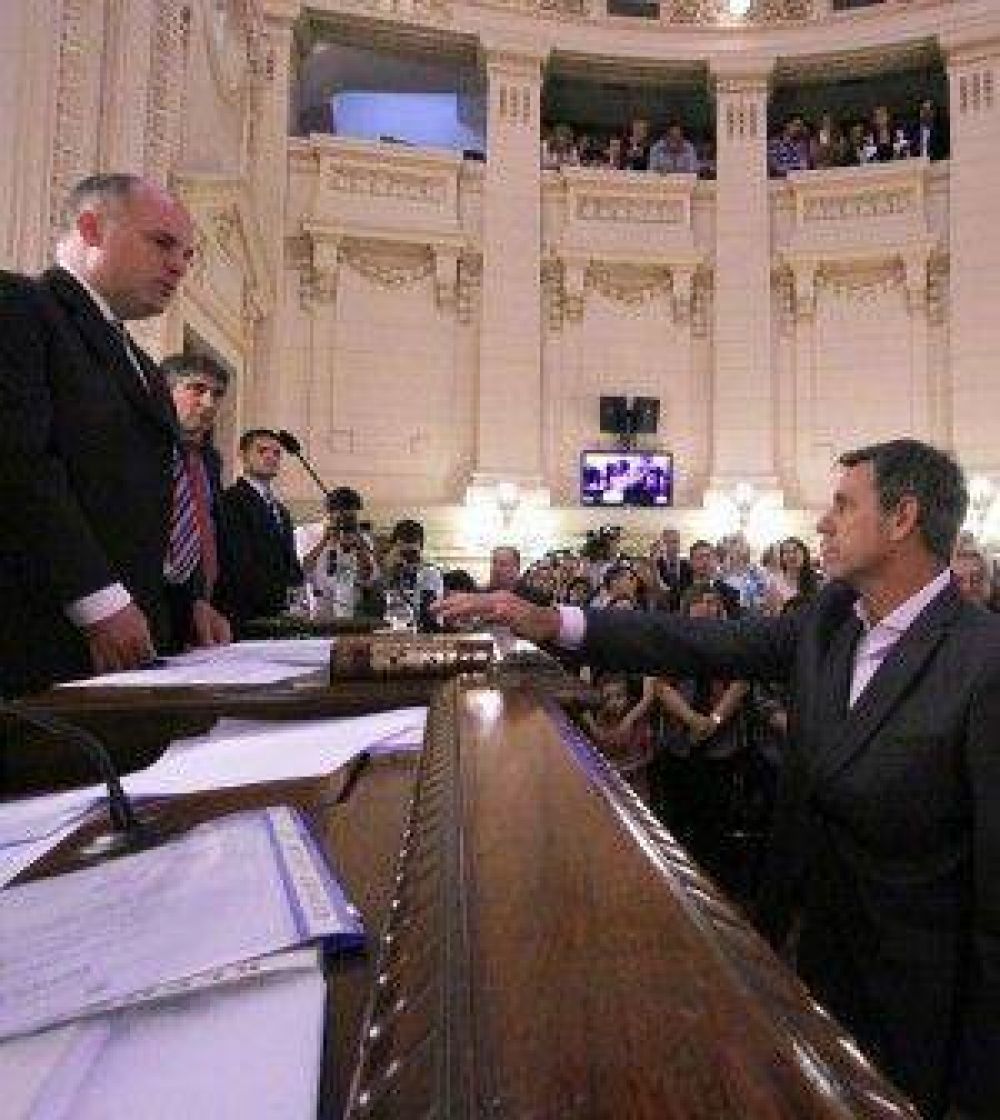 Jat�n: �Vamos a crear un lugar donde nos sentemos a discutir�