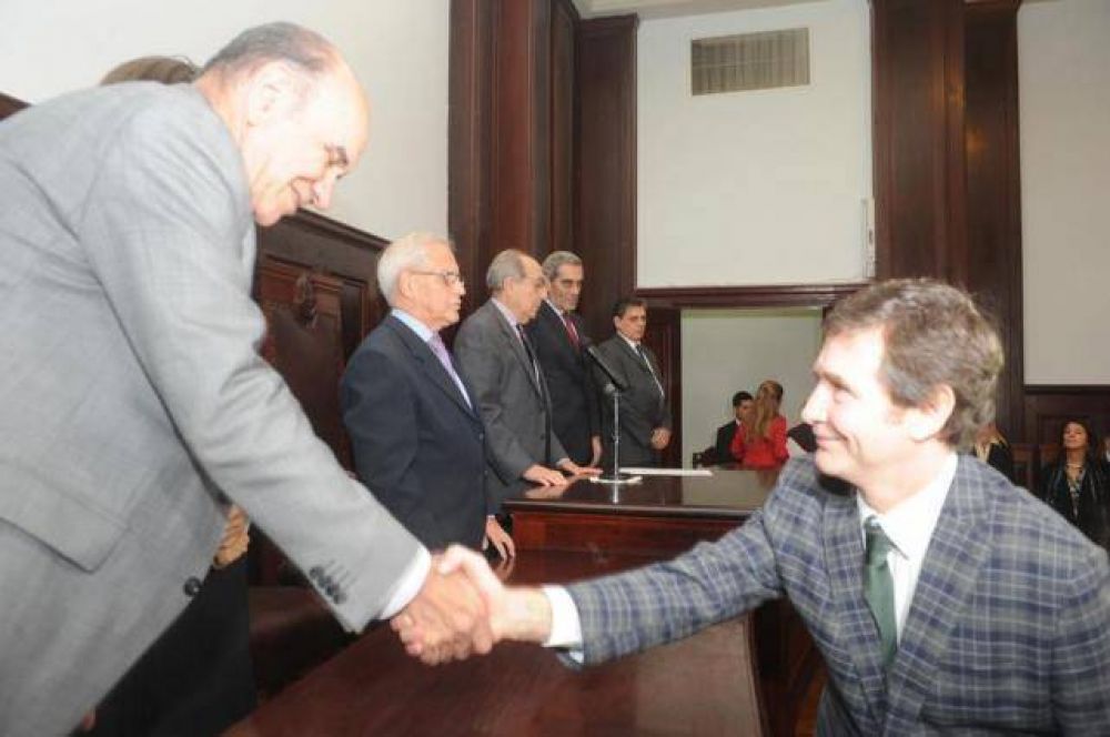 Un magistrado cuestiona el proceder del ministro fiscal
