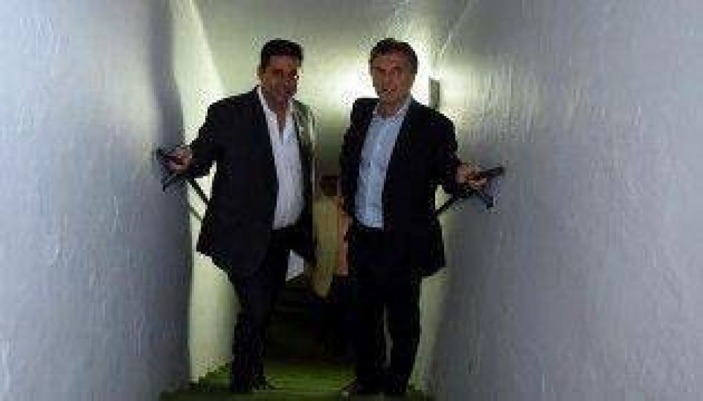 Angelici homenaje� a Macri en Boca