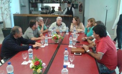 Inicio de clases: se reunir�n con Arroyo y Bullrich antes de tomar medidas