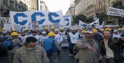 No hay bono navide�o y los estatales cortan el puente Lucas C�rdoba