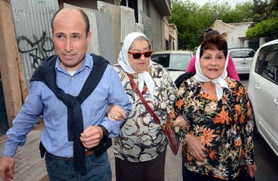Bassin tambi�n acomod� funcionarios