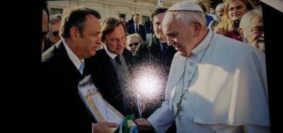 Cellillo se fotografi� con el Papa y participar� de la Cumbre de Cambio Clim�tico