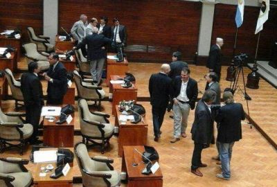 Jujuy: aprobaron nueva estructura de ministerios y prorrogaron emergencia econ�mica