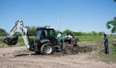Realizan tareas de saneamiento en el arroyo San Juan