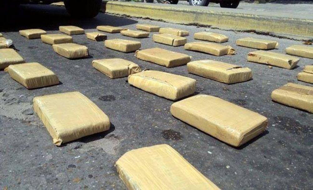 Detuvieron a seis personas e incautaron m�s de 100 kilos de marihuana