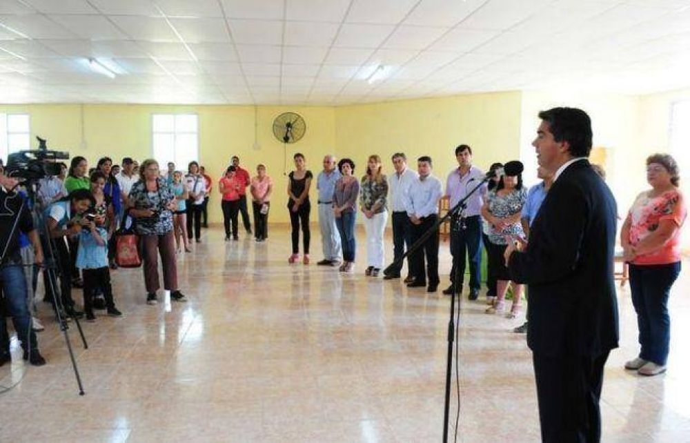 Capitanich inaugur� obras en Puerto Bermejo