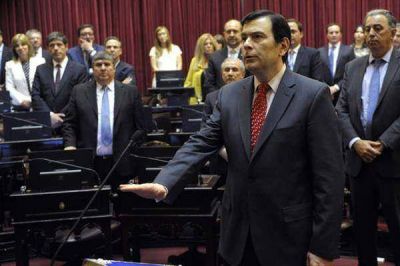 Zamora jur� como futuro vicepresidente del Senado de la Naci�n