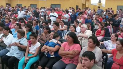 Casas a Beder: �Aqu� est� el pueblo para honrarte�