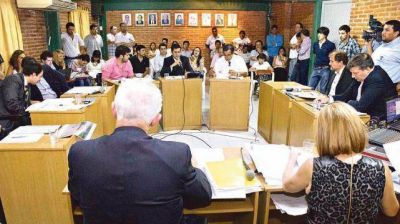 Dan marcha atr�s y no subir�n los gastos sociales