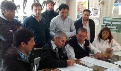 Amodey: �Unos mercenarios de la UTA impidieron la reincorporaci�n de tres choferes�
