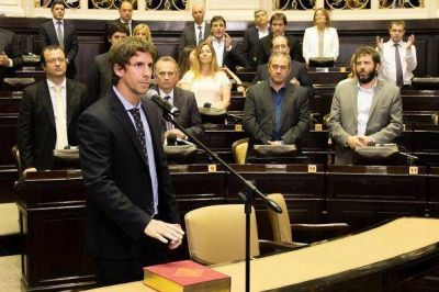 Juan Andreotti jur� como Diputado de la provincia de Buenos Aires