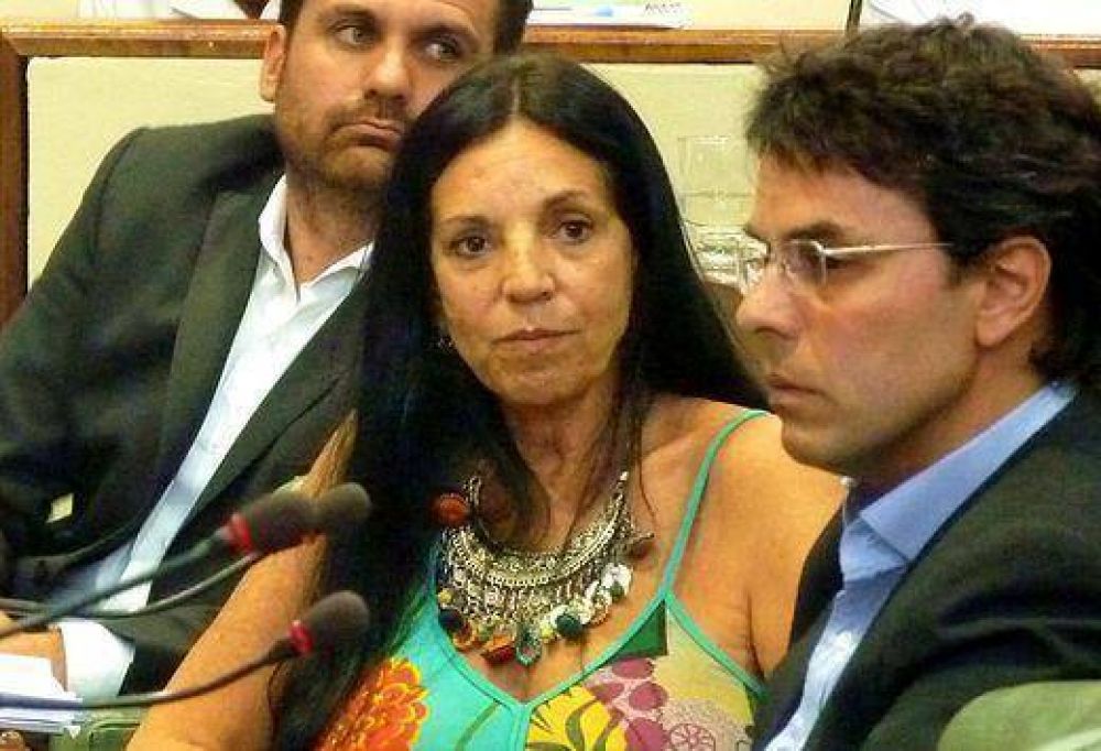Marcela Durrieu: �Posse sigue aumentando la presi�n impositiva sobre los contribuyentes�