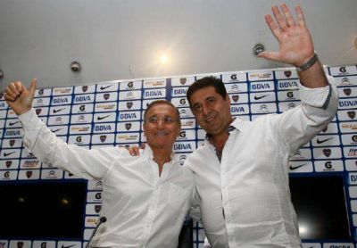 Angelici logr� la reelecci�n y ser� presidente de Boca hasta 2019