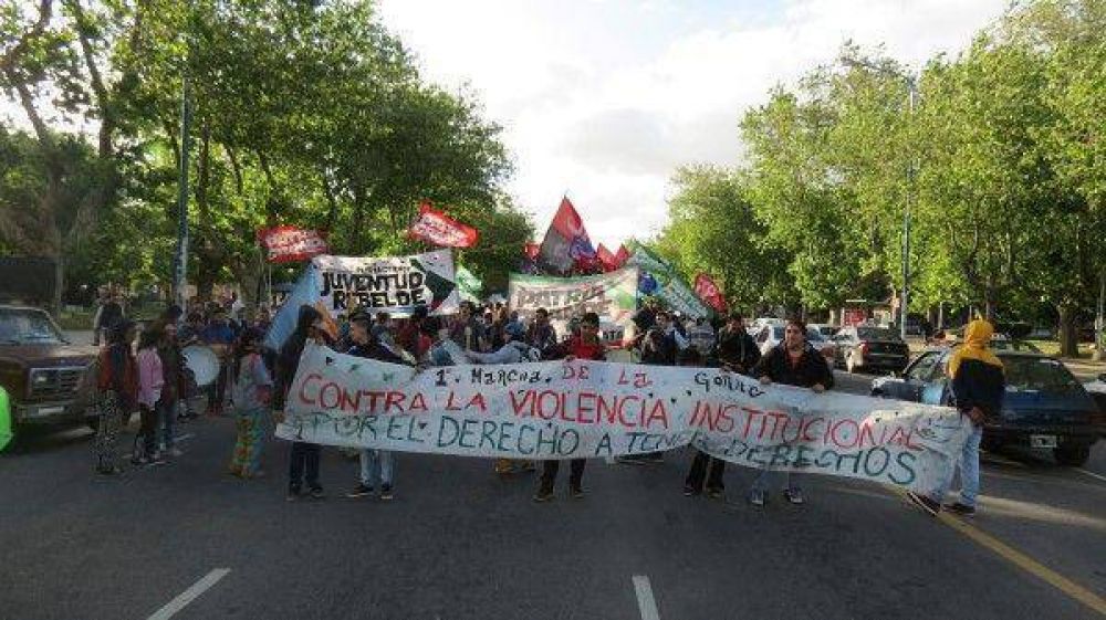 Se realiz� la primera marcha de la gorra en Mar del Plata
