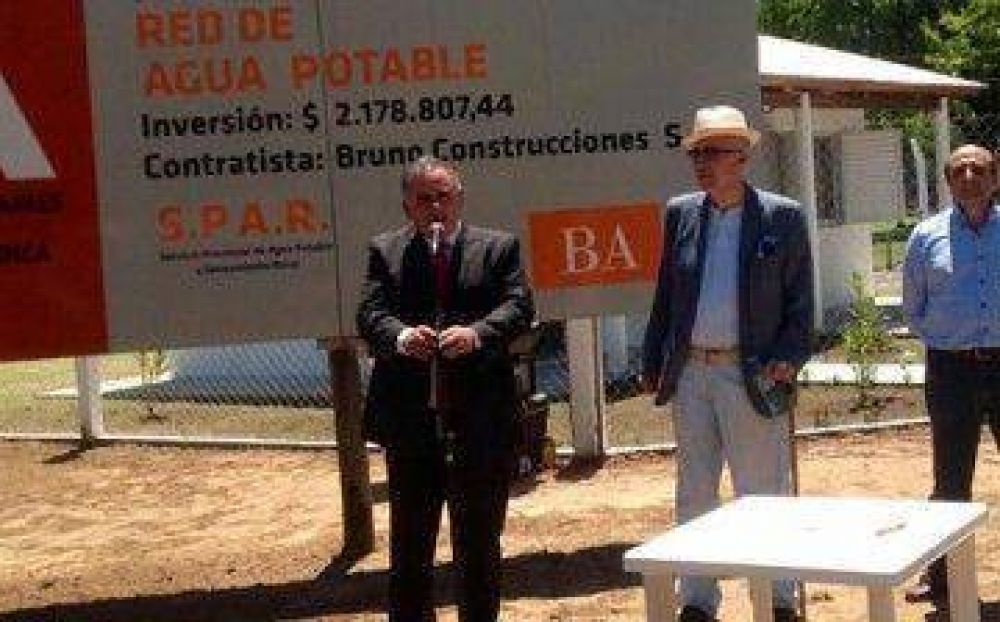  Incorporan a otro pueblo con el servicio de agua potable