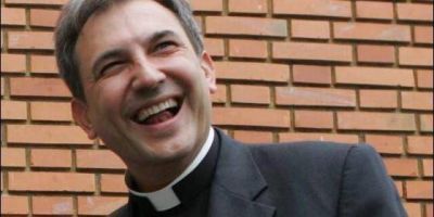 Vallejo Balda será confinado en un monasterio español tras el indulto del Papa