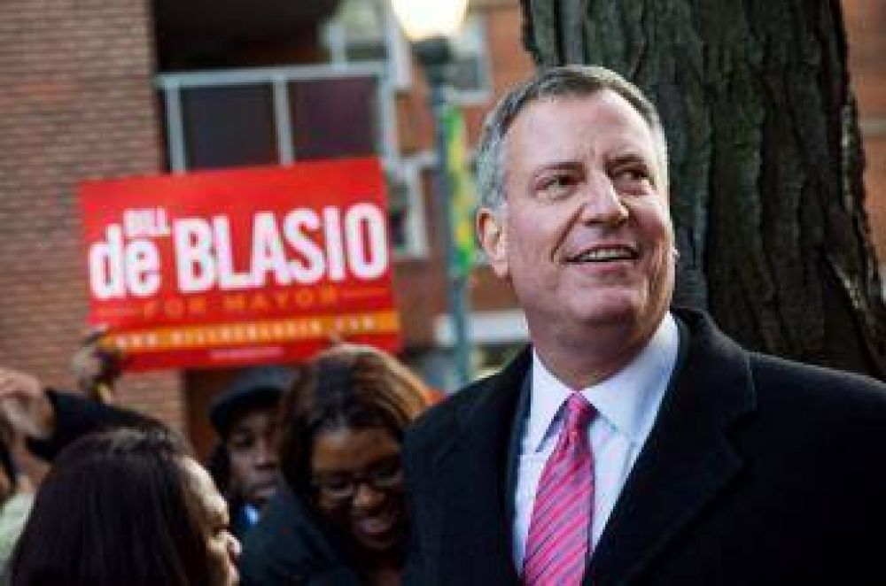 Alcalde de Nueva York promete protección a los musulmanes