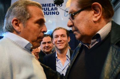 Guti�rrez llega con un gui�o a Macri, Legislatura dividida y nuevos ministerios