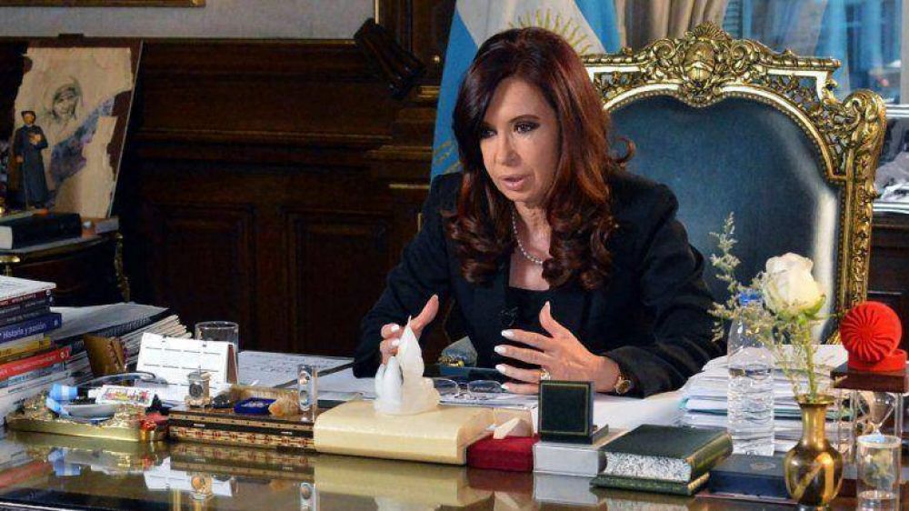 El escribano del Gobierno dice que el mandato termina el 10 de diciembre a las 24