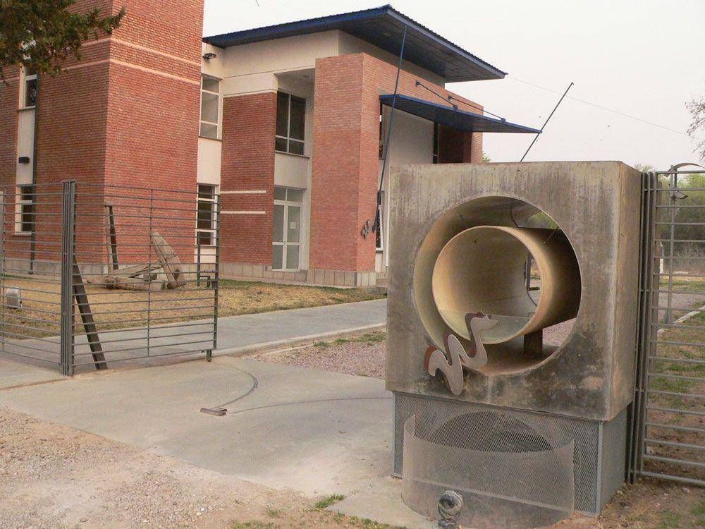 Sigue faltando el agua y Aguas del Colorado no responde